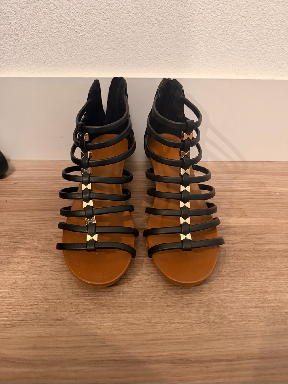 Black Strappy Gladiator Sandals - Women Size 8